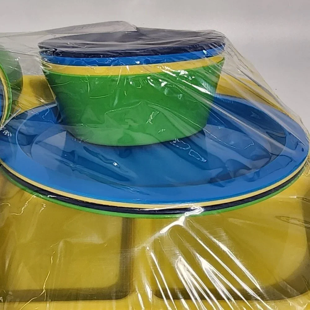 Mainstays Kids Childrens 24 pc Dinnerware Set Pastel Colors BPA Free Multicolor